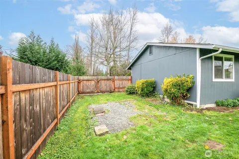 $625,000 | 5609-5611 104th Street East, Puyallup, WA 98373