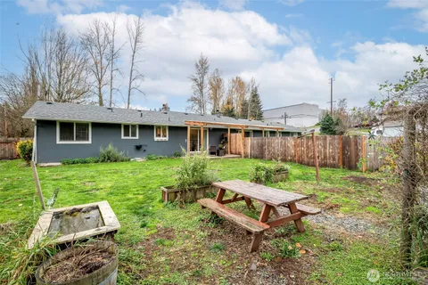 $625,000 | 5609-5611 104th Street East, Puyallup, WA 98373