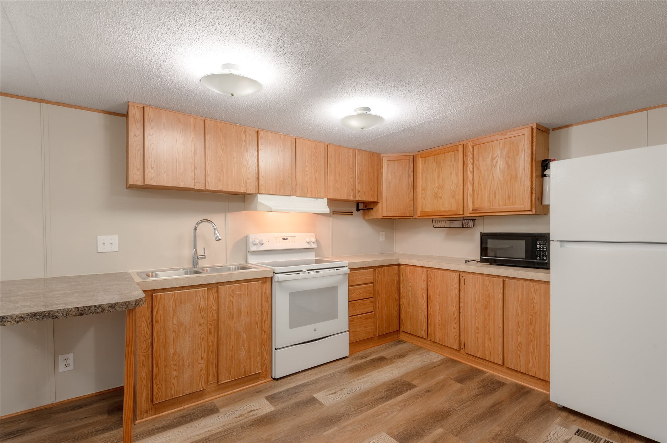 37 Riverside Lane, Unit C Huntsville, TX 77320 - Photo 8 of 25