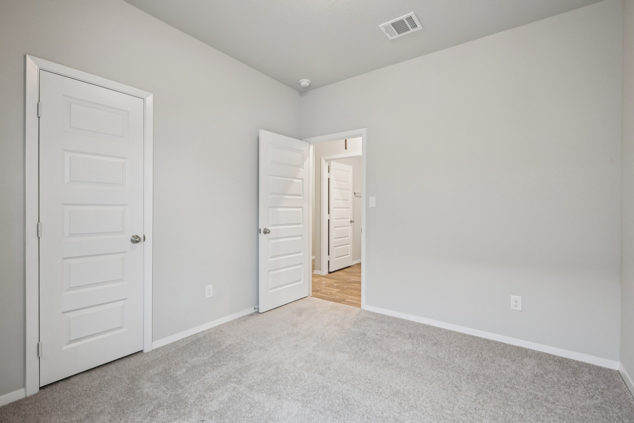 104 Summer Drive Elgin, TX 78621 - Photo 29 of 40 a view of an empty room