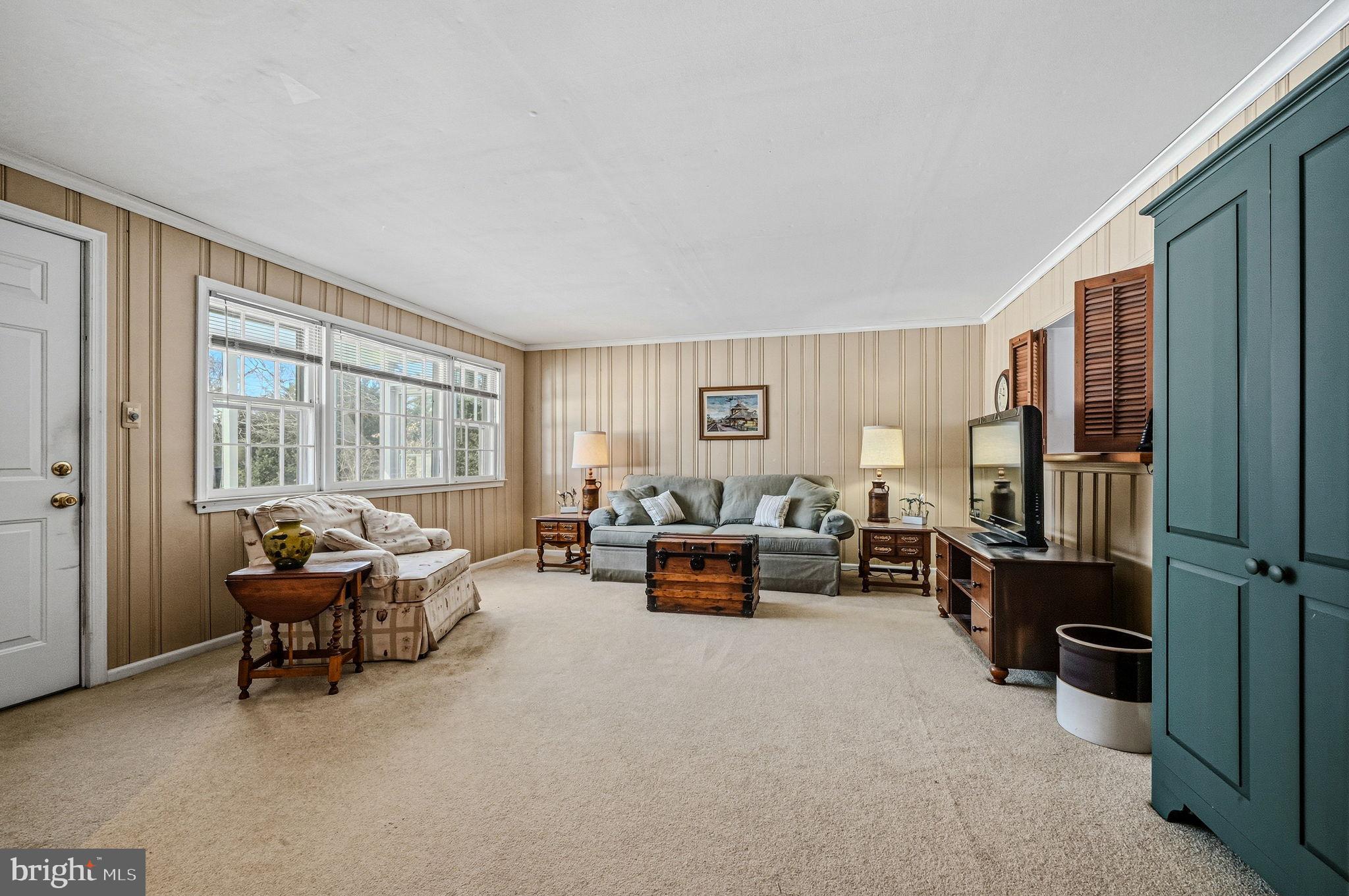 2414 Caney Road Wilmington, DE 19810 - Photo 21 of 37 Family Room