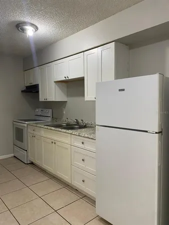 $1,200 | 3873 Janeen Circle, Mulberry, FL 33860