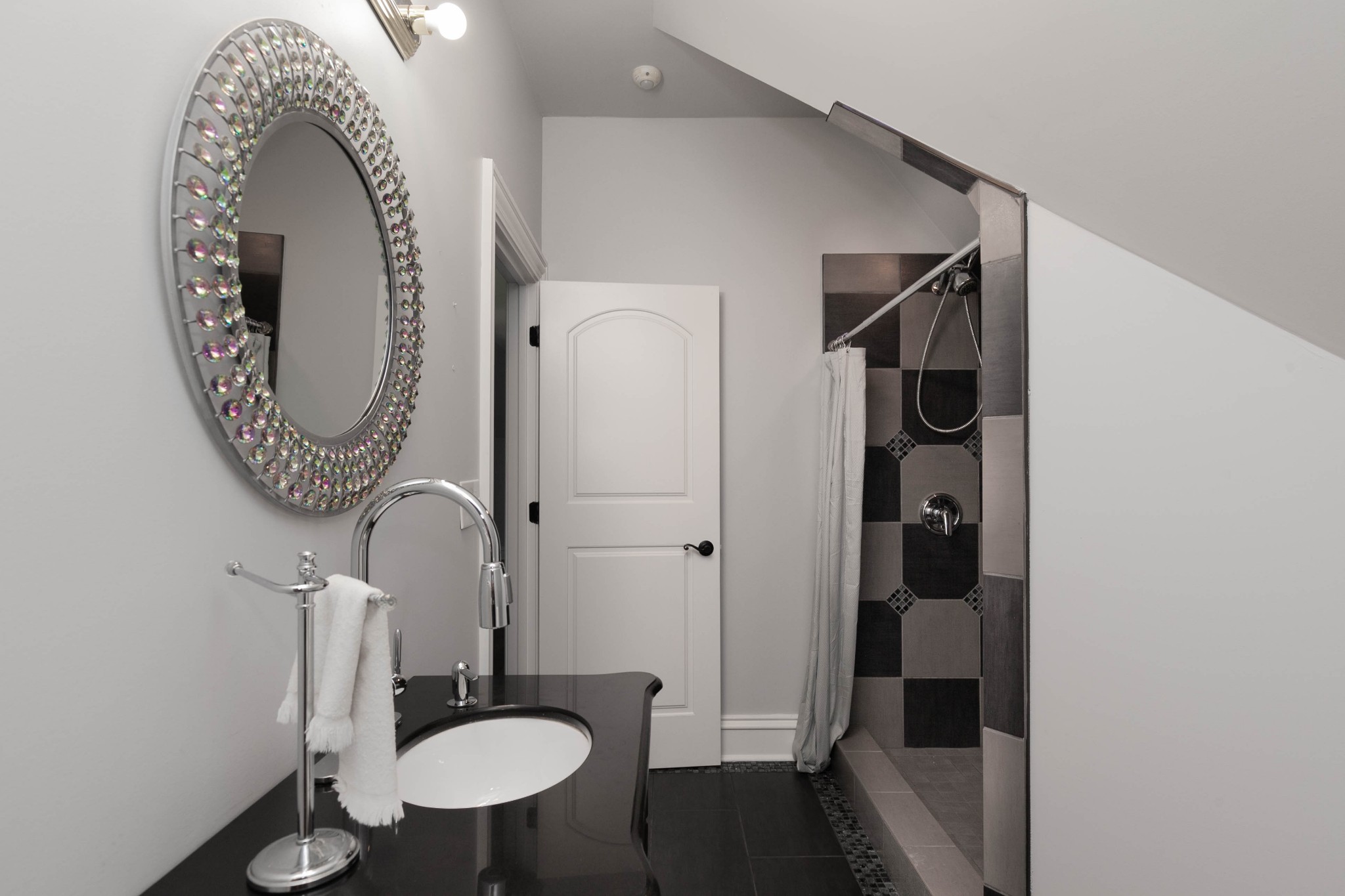 3747 Armstrong Road Springfield, TN 37172 - Photo 22 of 50 an outdoor dining room with furniture