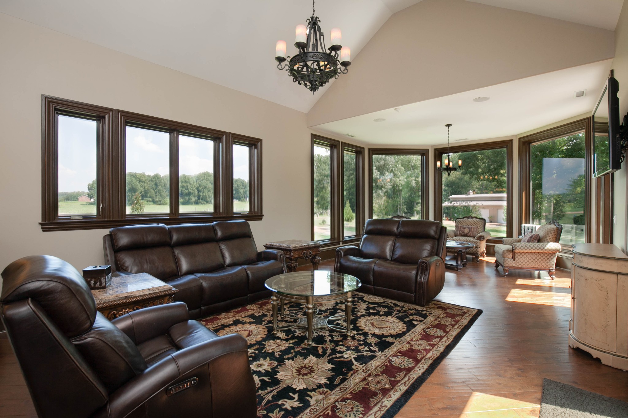 3747 Armstrong Road Springfield, TN 37172 - Photo 25 of 50 a living room with furniture and a large window