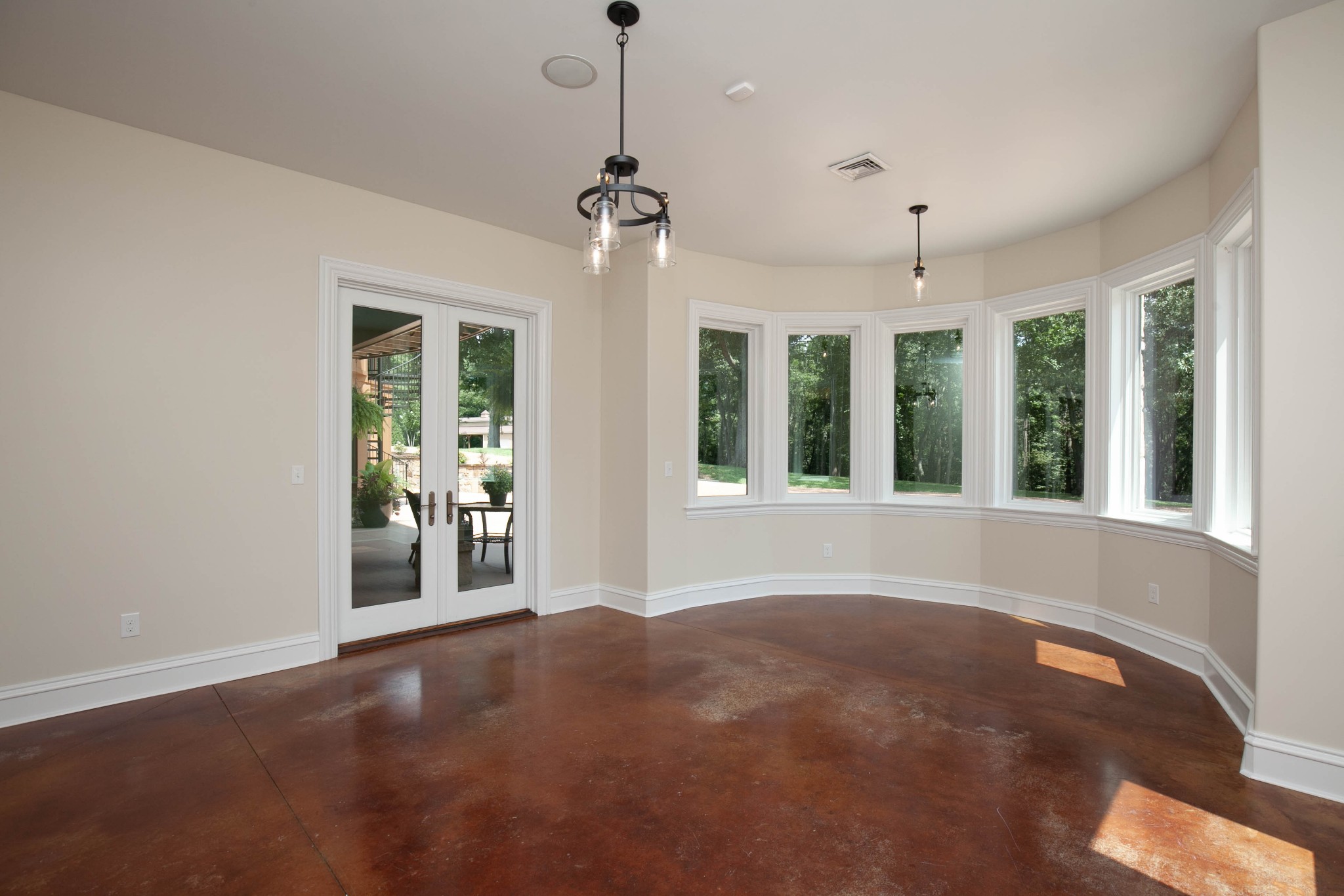 3747 Armstrong Road Springfield, TN 37172 - Photo 45 of 50 a view of an empty room with a window