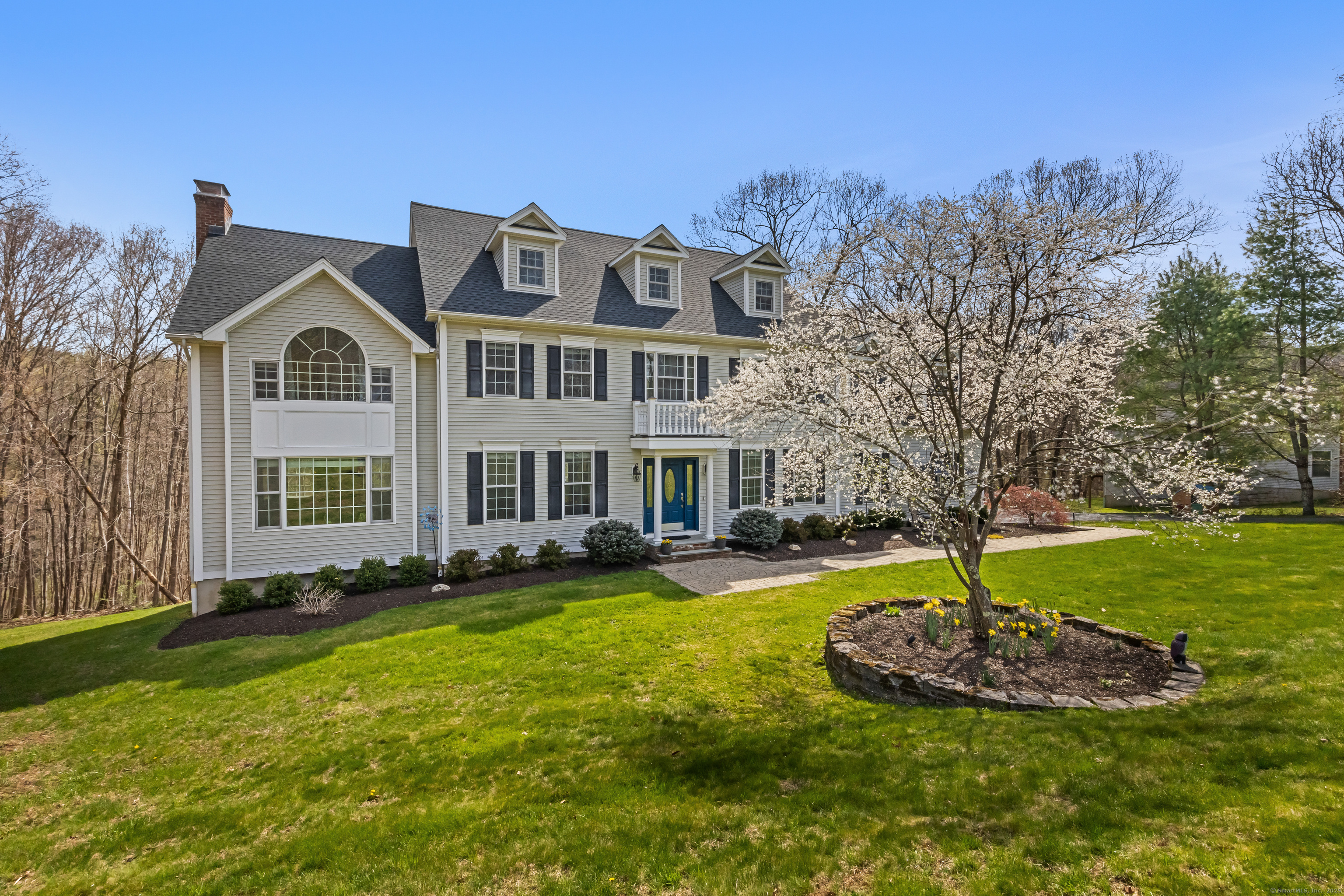 Beautiful front yard
