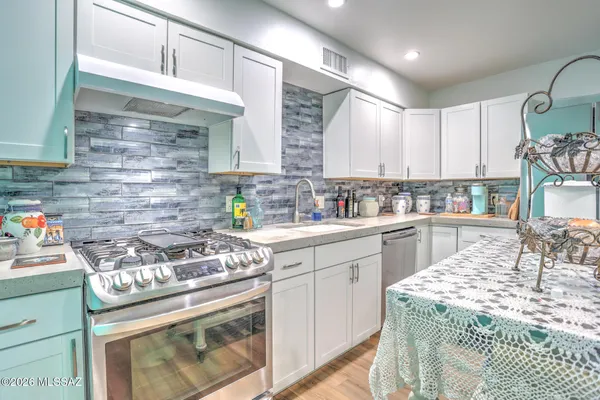 $159,000 | 448 North Silverbell Road, Tucson, AZ 85745