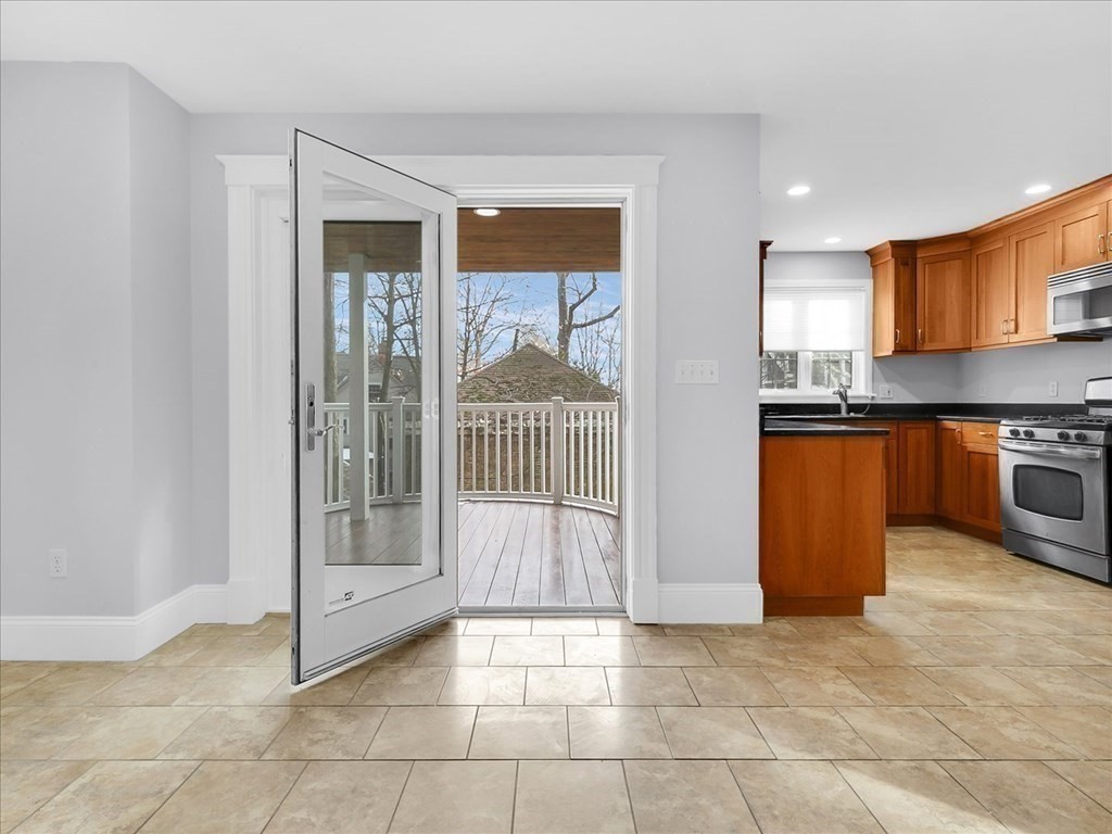 117 Sutherland Road, Unit 117 Boston, MA 02135 - Photo 13 of 42