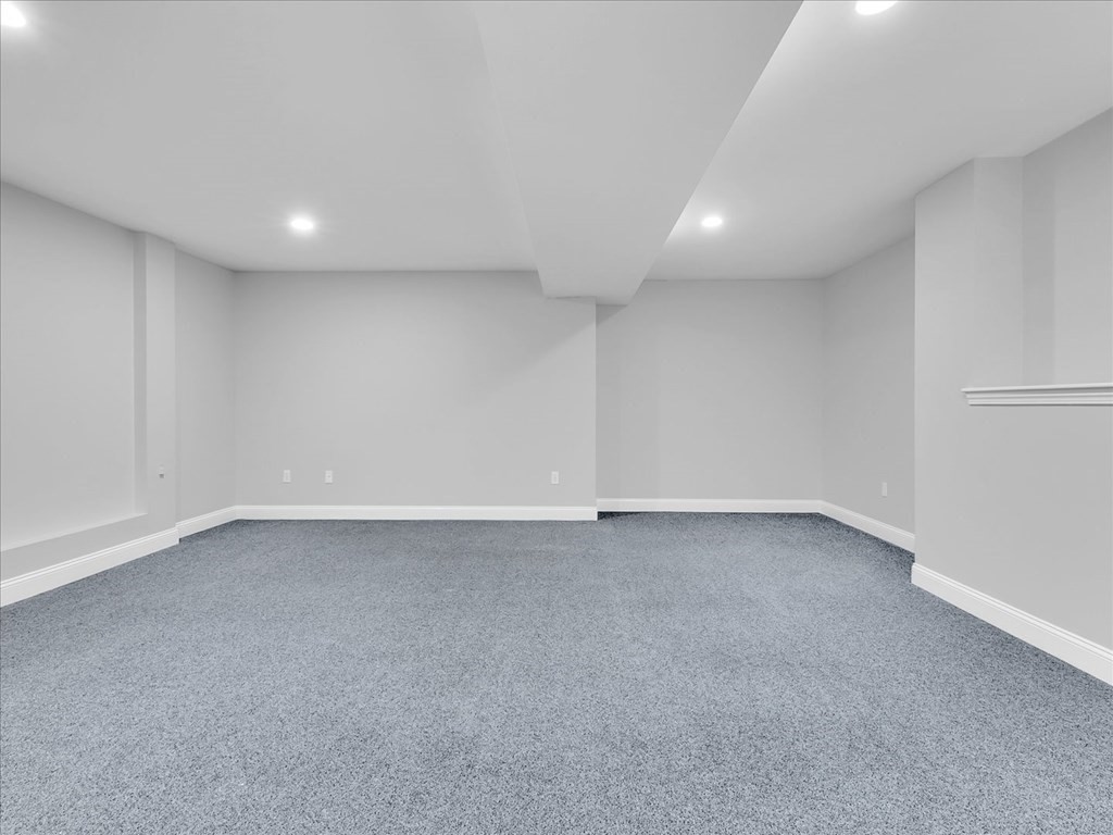117 Sutherland Road, Unit 117 Boston, MA 02135 - Photo 35 of 42