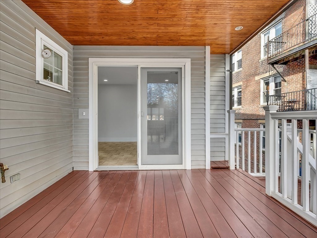 117 Sutherland Road, Unit 117 Boston, MA 02135 - Photo 4 of 42