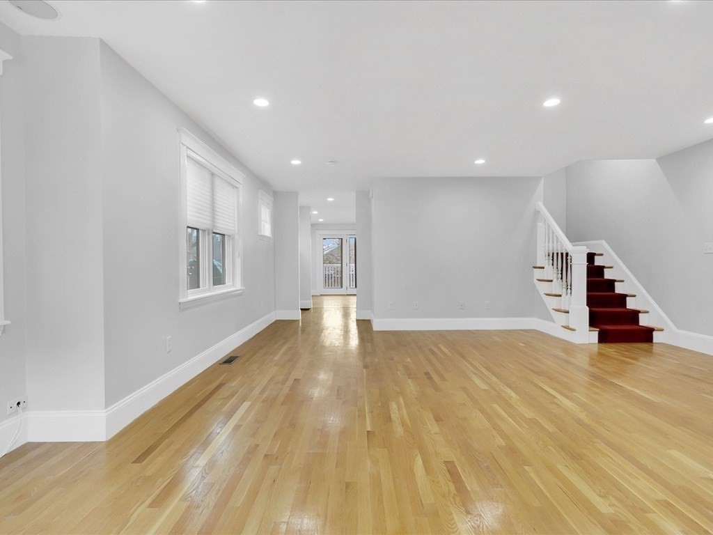 117 Sutherland Road, Unit 117 Boston, MA 02135 - Photo 7 of 42