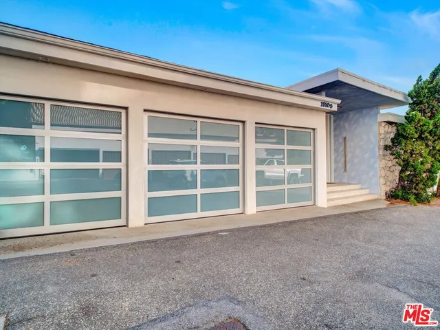 $25,000 | 18109 Coastline Drive, Malibu, CA 90265