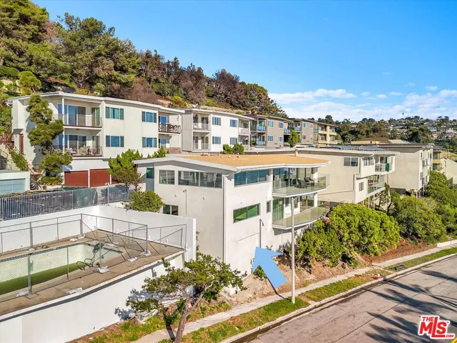 $25,000 | 18109 Coastline Drive, Malibu, CA 90265