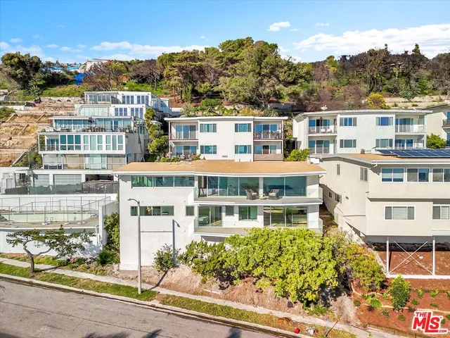 $25,000 | 18109 Coastline Drive, Malibu, CA 90265