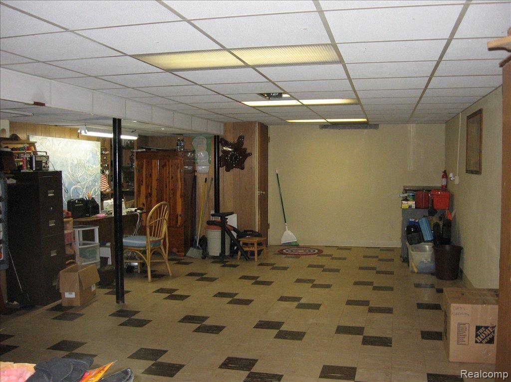 8530 Busch Street Center Line, MI 48015 - Photo 9 of 9 Busch005