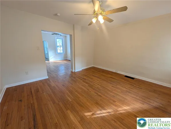 $1,250 | 723 Chestnut Street, Allentown, PA 18102