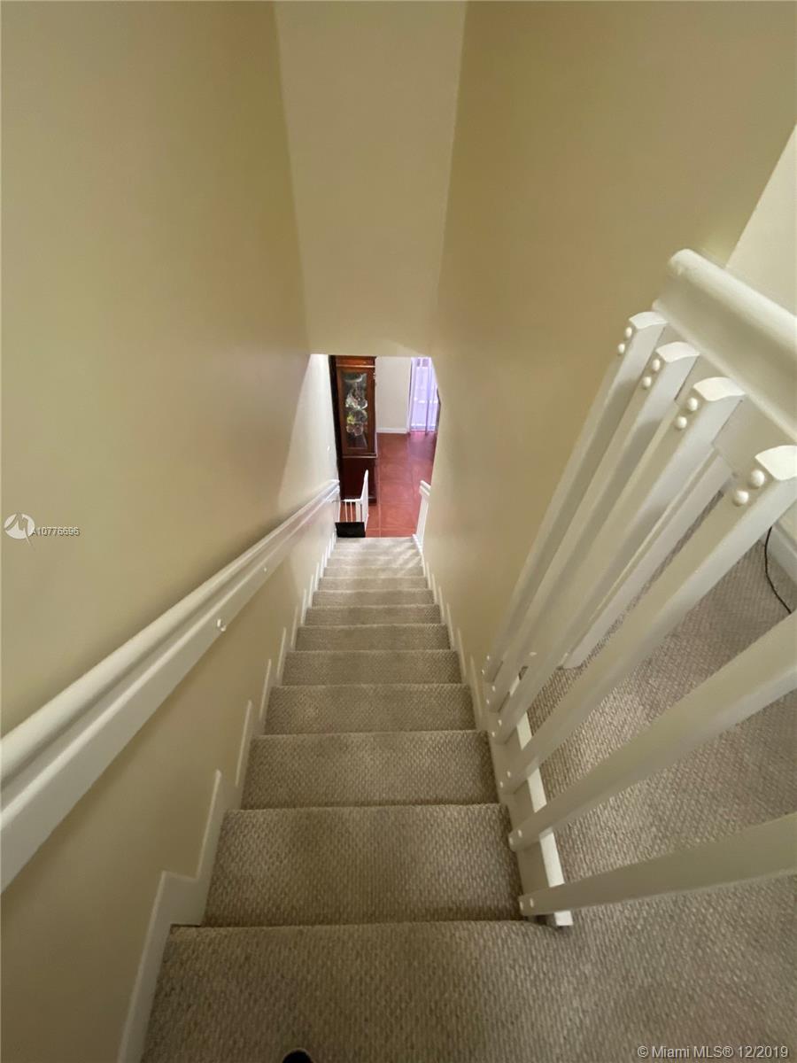 242 Riviera Circle Weston, FL 33326 - Photo 11 of 17