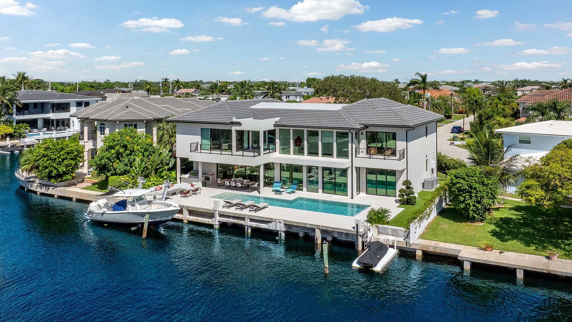 2900 Northeast 7th Drive Boca Raton, FL 33431 - Photo 37 of 39 2900 NE 7th Dr (38)