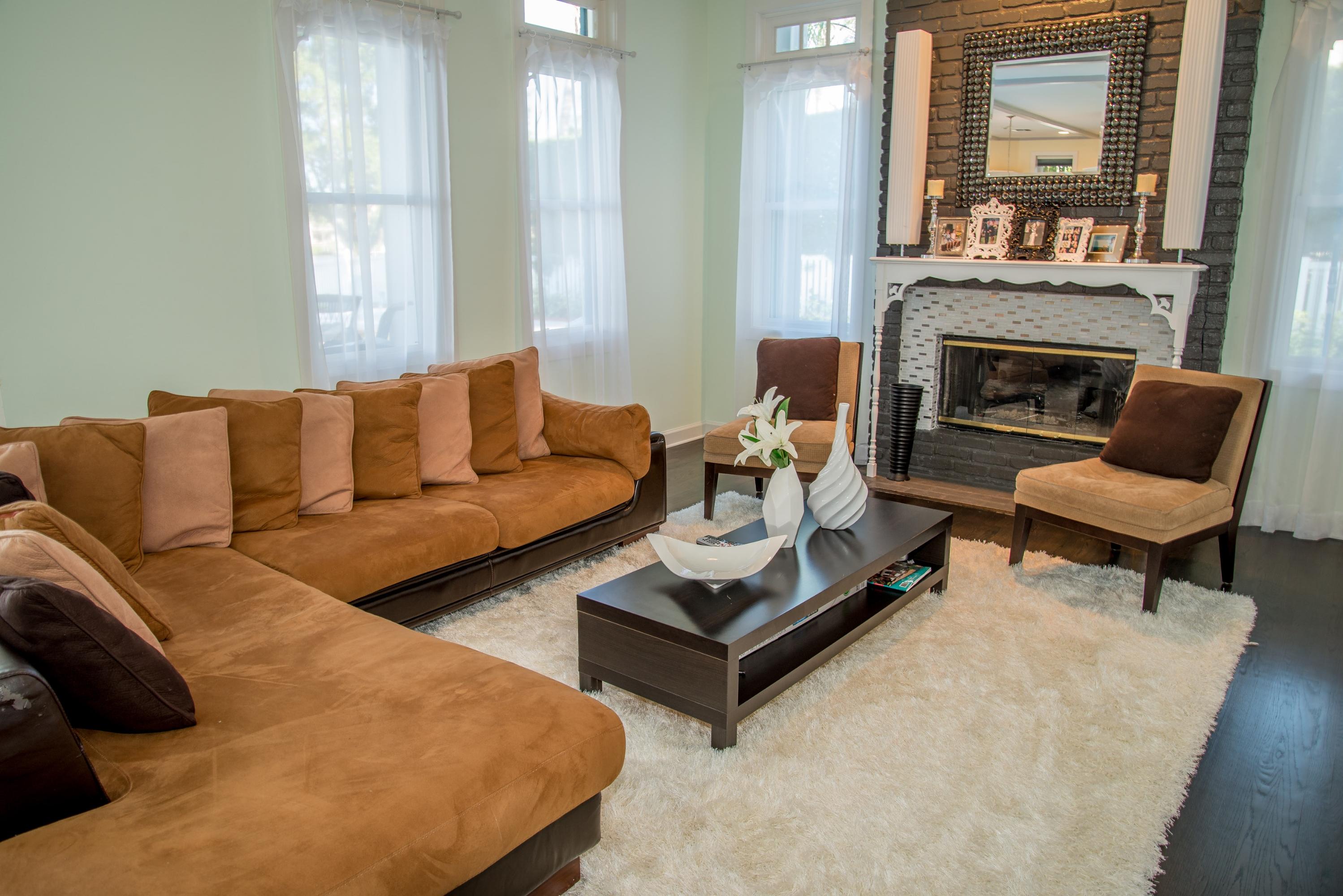 18372 Southeast Heritage Drive Tequesta, FL 33469 - Photo 11 of 47 Family Room