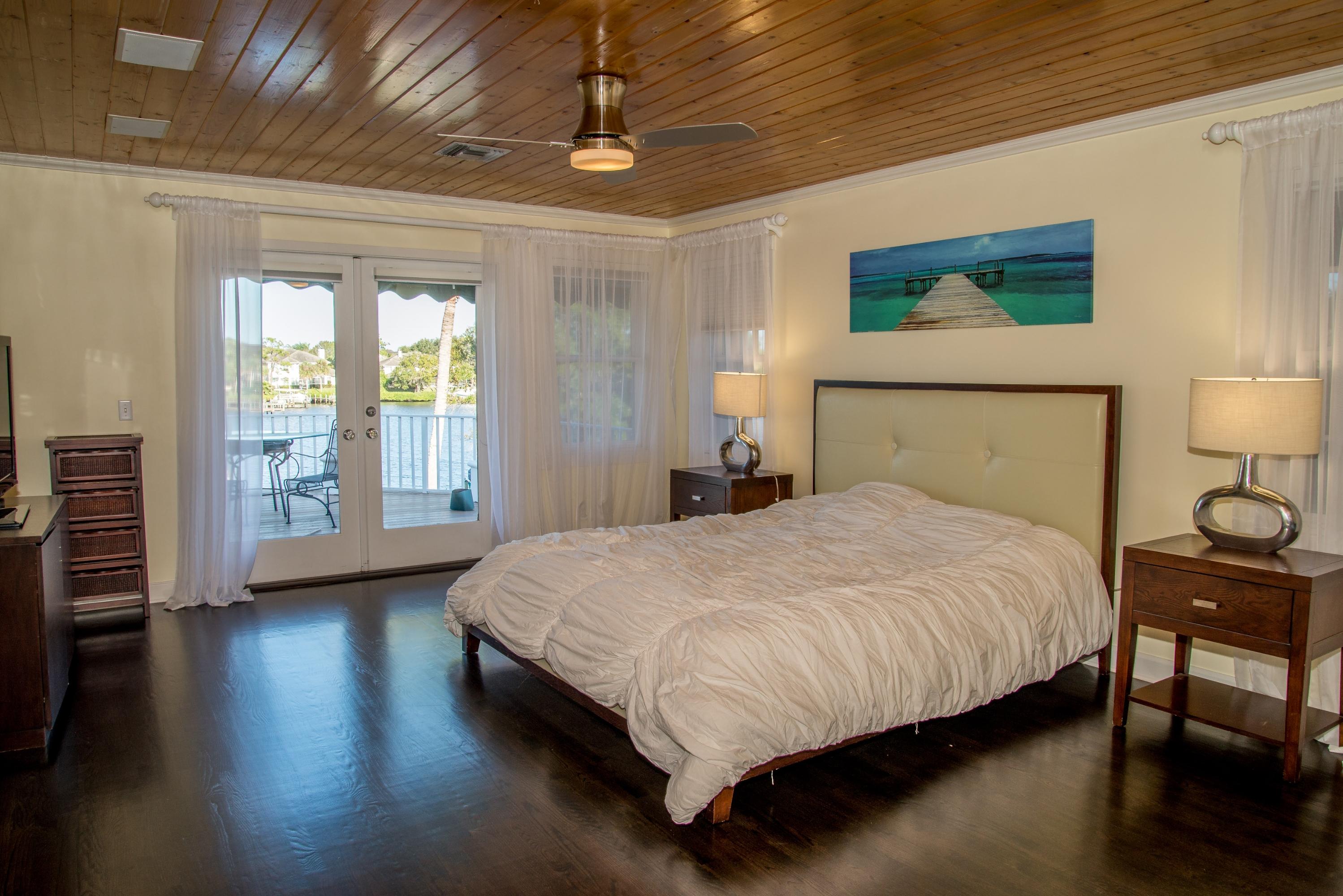 18372 Southeast Heritage Drive Tequesta, FL 33469 - Photo 16 of 47 Master Bedroom