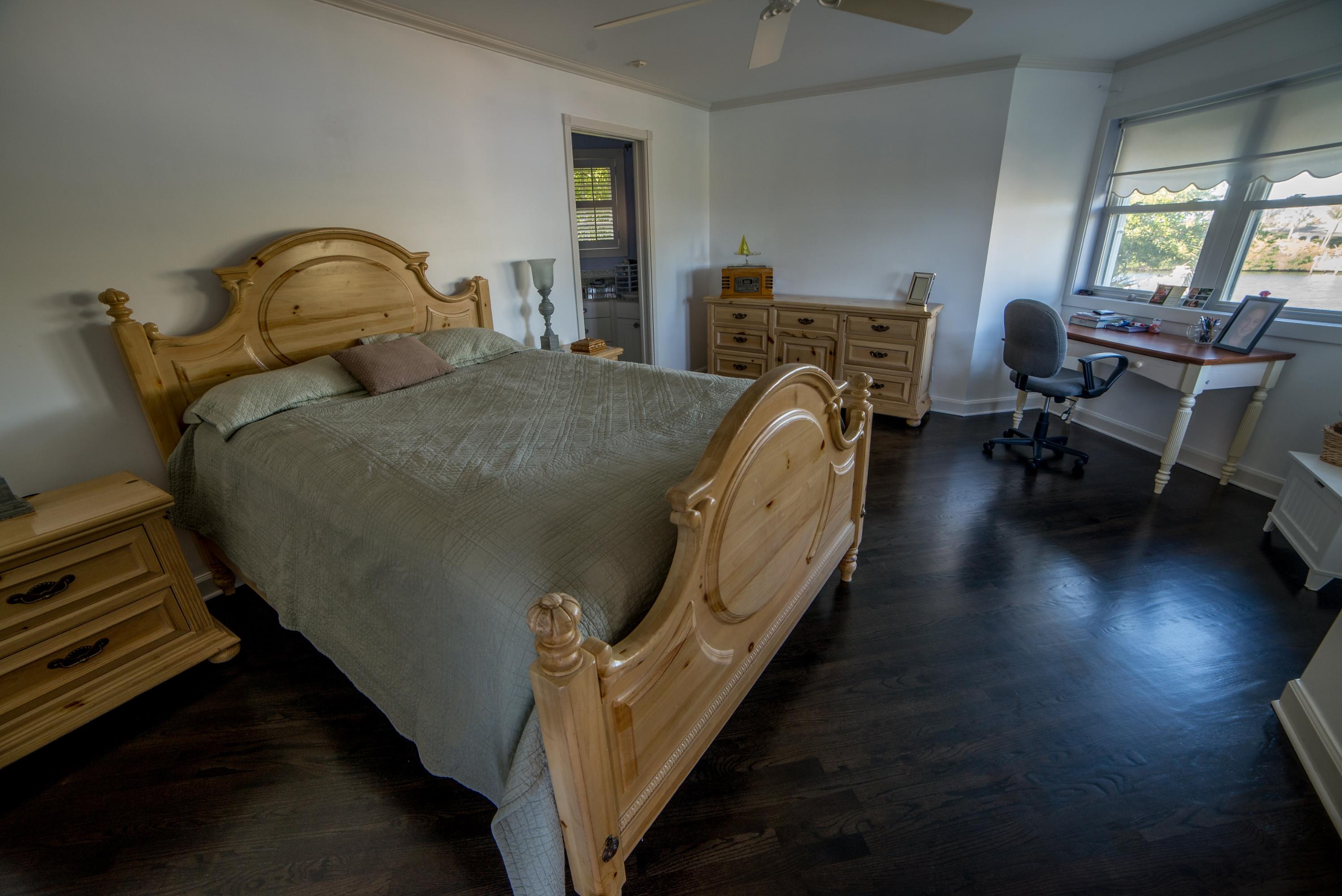 18372 Southeast Heritage Drive Tequesta, FL 33469 - Photo 22 of 47 Bedroom 2