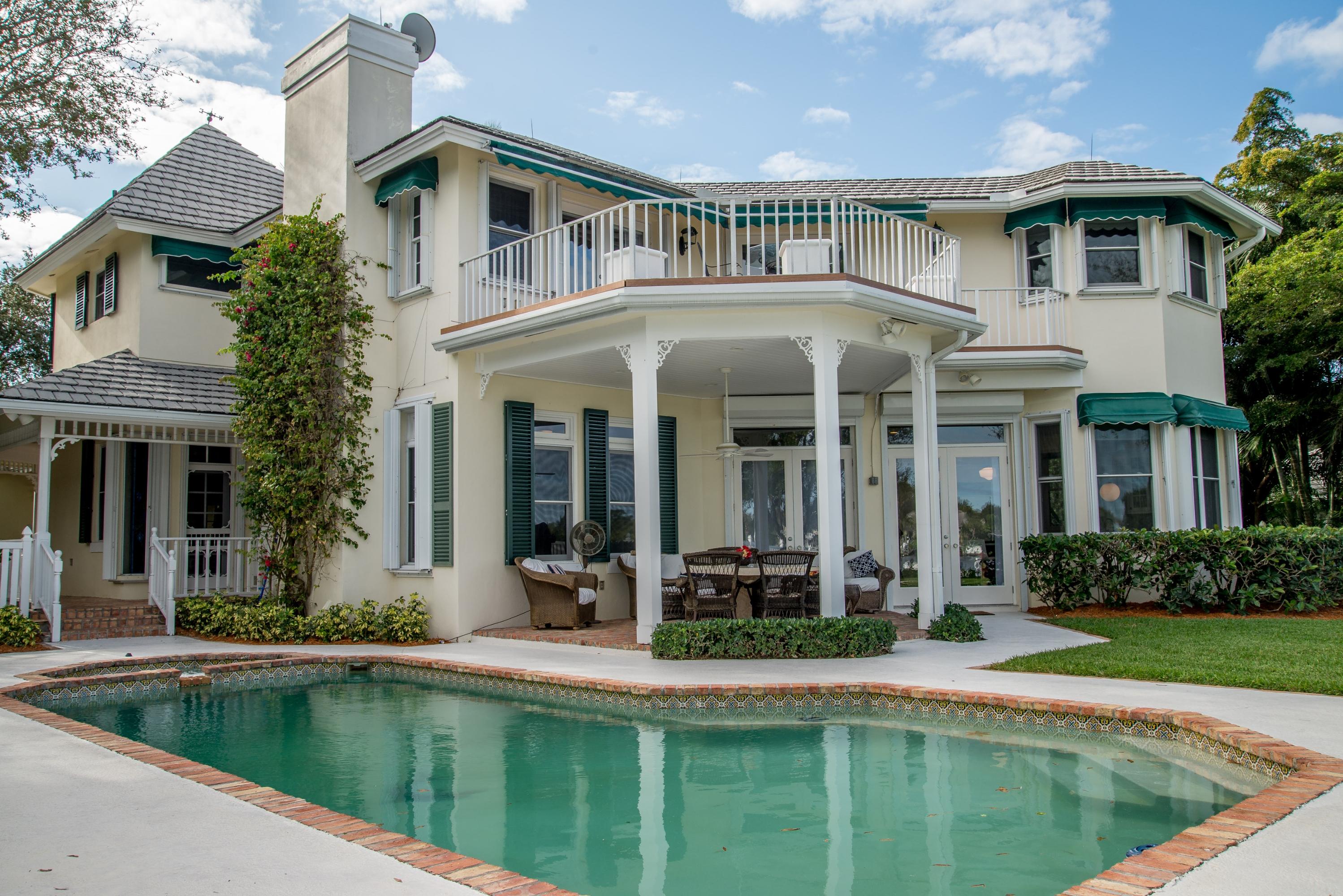 18372 Southeast Heritage Drive Tequesta, FL 33469 - Photo 31 of 47 Exterior of Home2