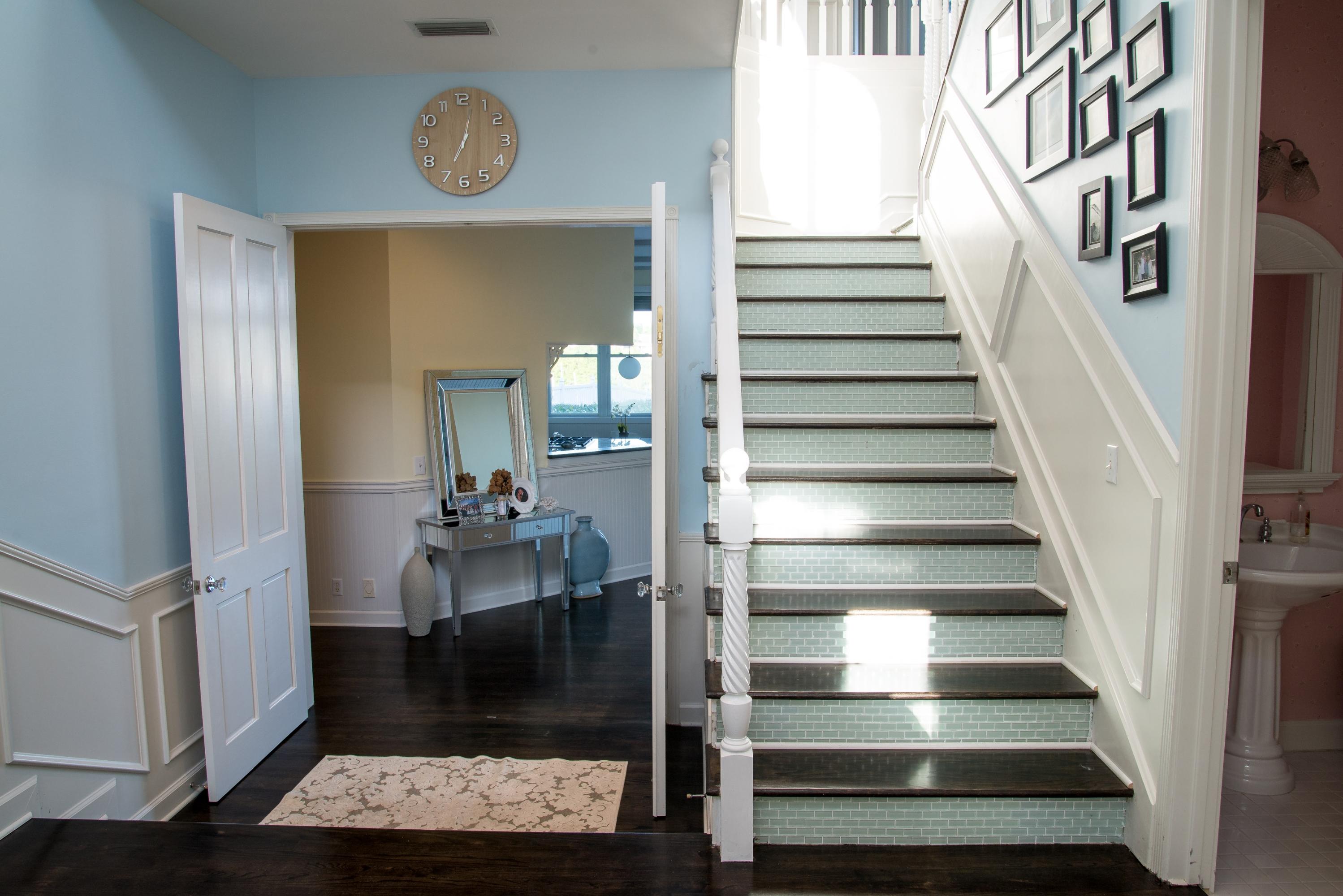 18372 Southeast Heritage Drive Tequesta, FL 33469 - Photo 4 of 47 Dramatic Entry Stairway 3