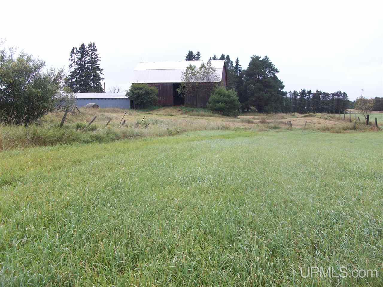 2436 14th Road Escanaba, MI 49829 - Photo 4 of 13 Gallery Image 4