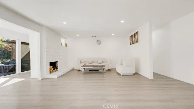 $1,050,000 | 11200 Amestoy Avenue, Granada Hills, CA 91344