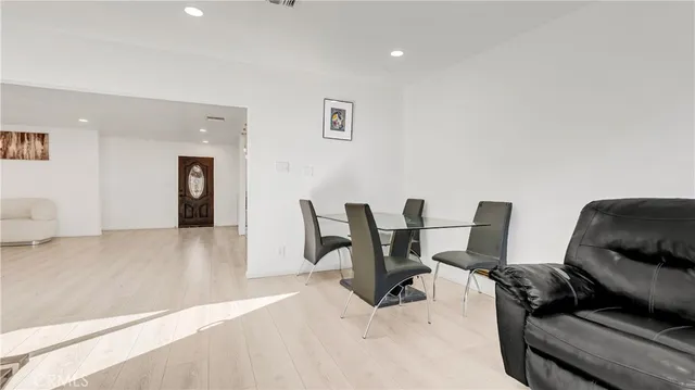 $1,050,000 | 11200 Amestoy Avenue, Granada Hills, CA 91344