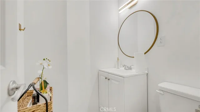 $1,050,000 | 11200 Amestoy Avenue, Granada Hills, CA 91344