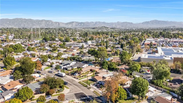 $1,050,000 | 11200 Amestoy Avenue, Granada Hills, CA 91344