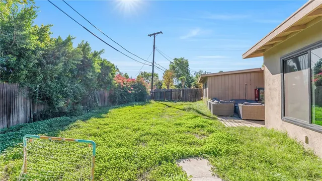 $1,050,000 | 11200 Amestoy Avenue, Granada Hills, CA 91344