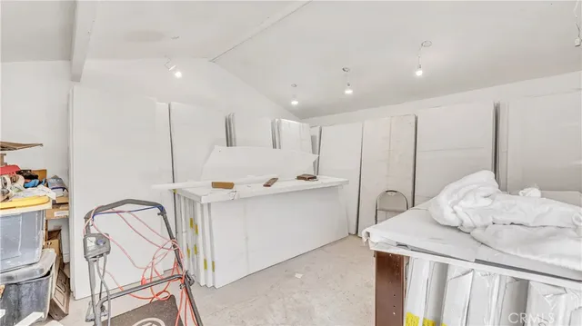 $1,050,000 | 11200 Amestoy Avenue, Granada Hills, CA 91344