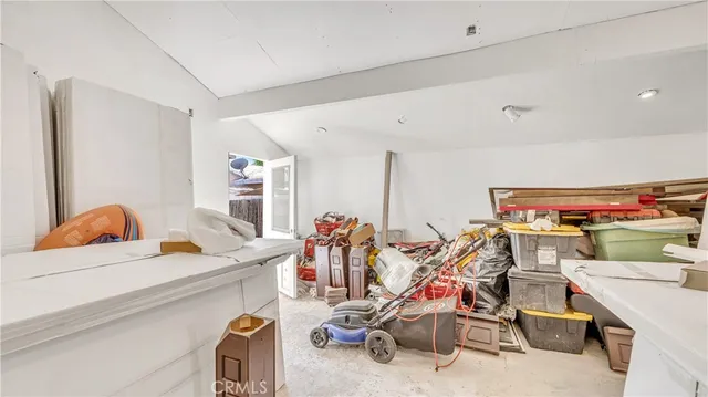 $1,050,000 | 11200 Amestoy Avenue, Granada Hills, CA 91344