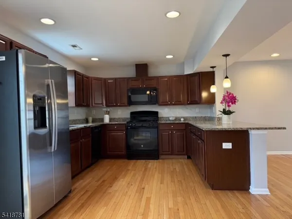 $2,999 | 33 Ronald Drive, Somerset, NJ 08873