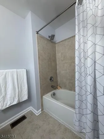 $2,999 | 33 Ronald Drive, Somerset, NJ 08873