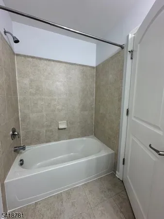 $3,099 | 33 Ronald Drive, Somerset, NJ 08873