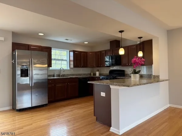 $2,999 | 33 Ronald Drive, Somerset, NJ 08873