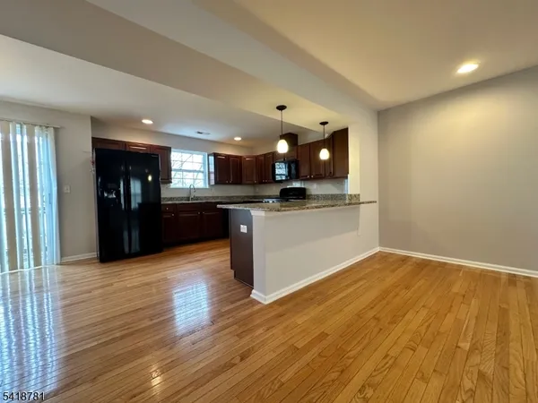 $3,099 | 33 Ronald Drive, Somerset, NJ 08873