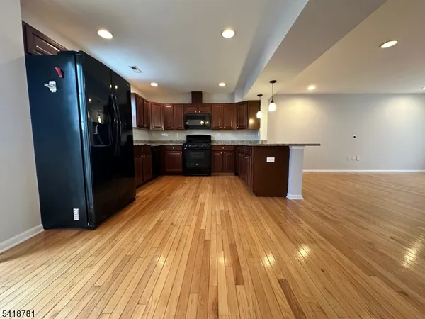 $3,099 | 33 Ronald Drive, Somerset, NJ 08873