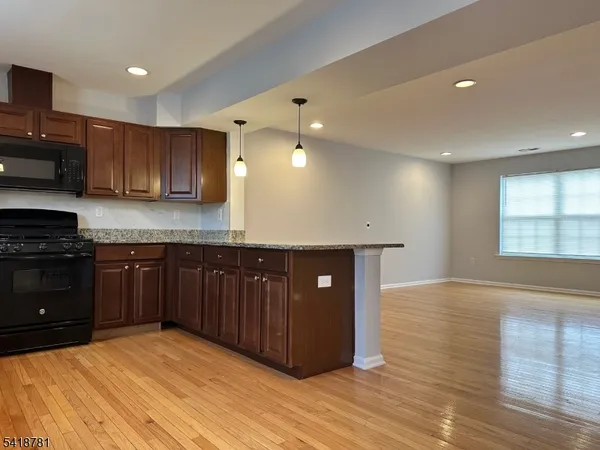 $3,099 | 33 Ronald Drive, Somerset, NJ 08873