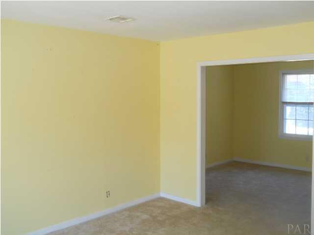 5560 Homewood Road Pensacola, FL 32504 - Photo 3 of 10 Gallery Image 3