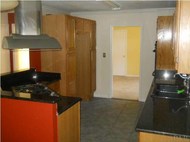 5560 Homewood Road Pensacola, FL 32504 - Photo 5 of 10 Gallery Image 5