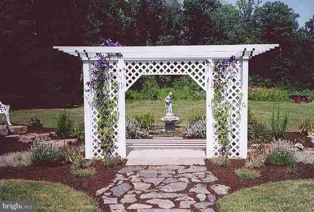 240 Lawn Road Palmyra, PA 17078 - Photo 18 of 22 Gallery Image 18