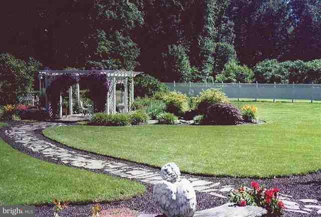 240 Lawn Road Palmyra, PA 17078 - Photo 3 of 22 Gallery Image 3