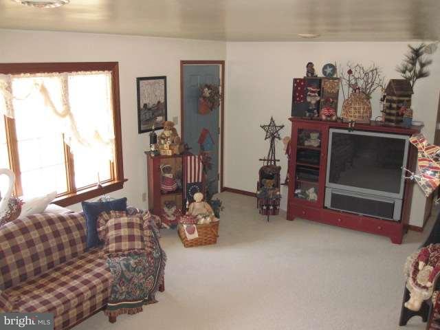 240 Lawn Road Palmyra, PA 17078 - Photo 10 of 22 Gallery Image 10