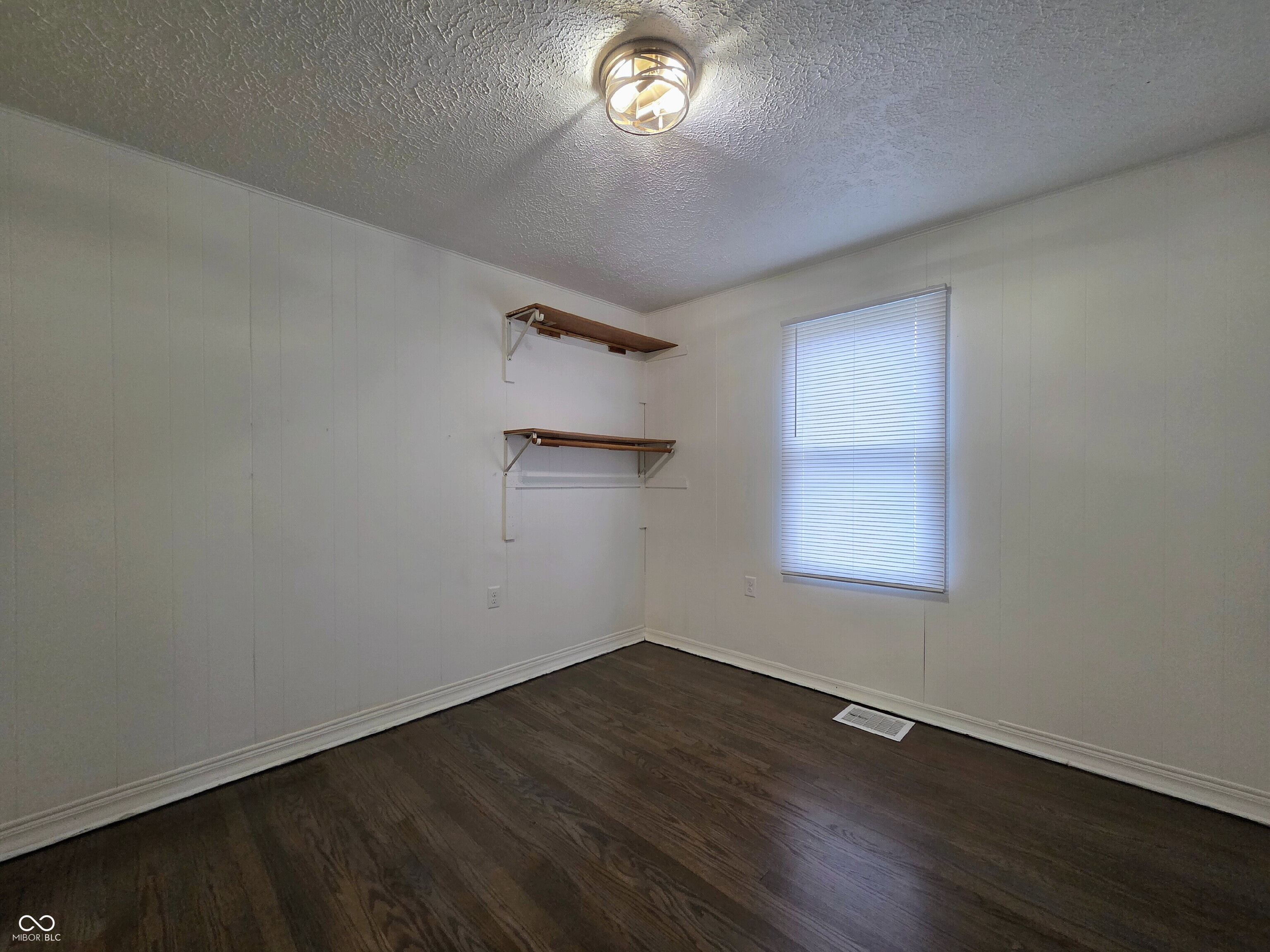702 West 23rd Street Anderson, IN 46016 - Photo 10 of 13