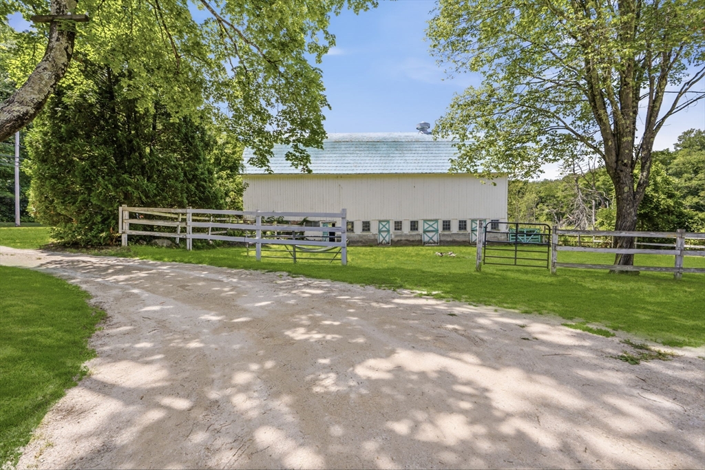 417 Westhampton Road Northampton, MA 01062 - Photo 33 of 42