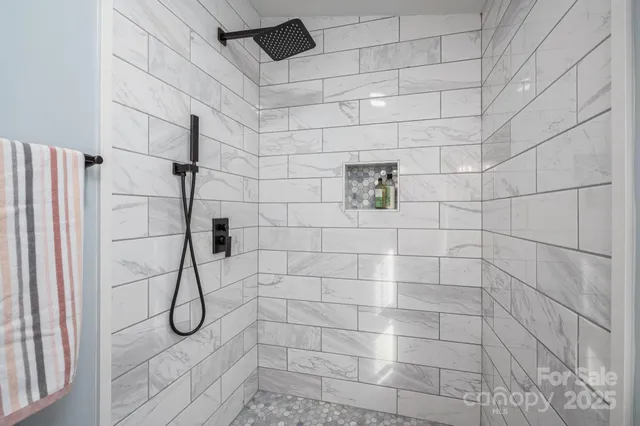 $219,900 | 1383 Sandiwood Court, Claremont, NC 28610